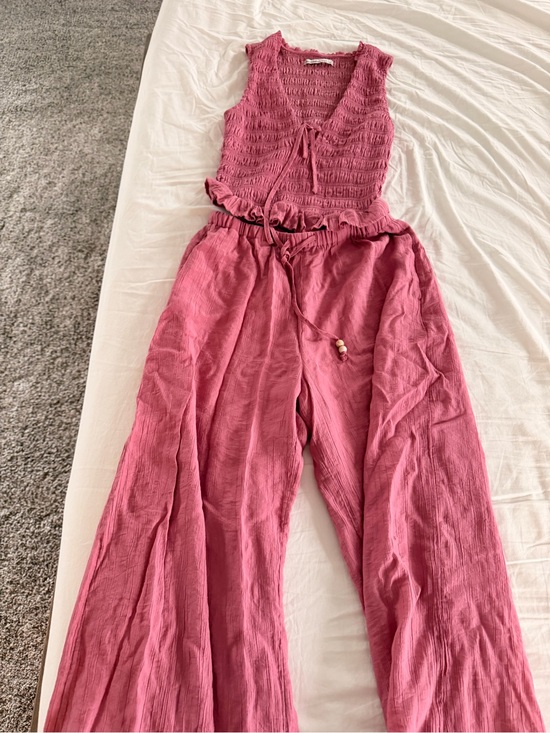 Abercrombie & Fitch Other - Abercrombie & Fitch Rose-Pink Sleeveless Smocked top and pants set